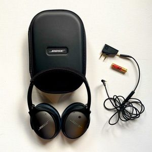 Bose QC25 Quiet Comfort Noise Canceling Headphones w/Case & Accessories